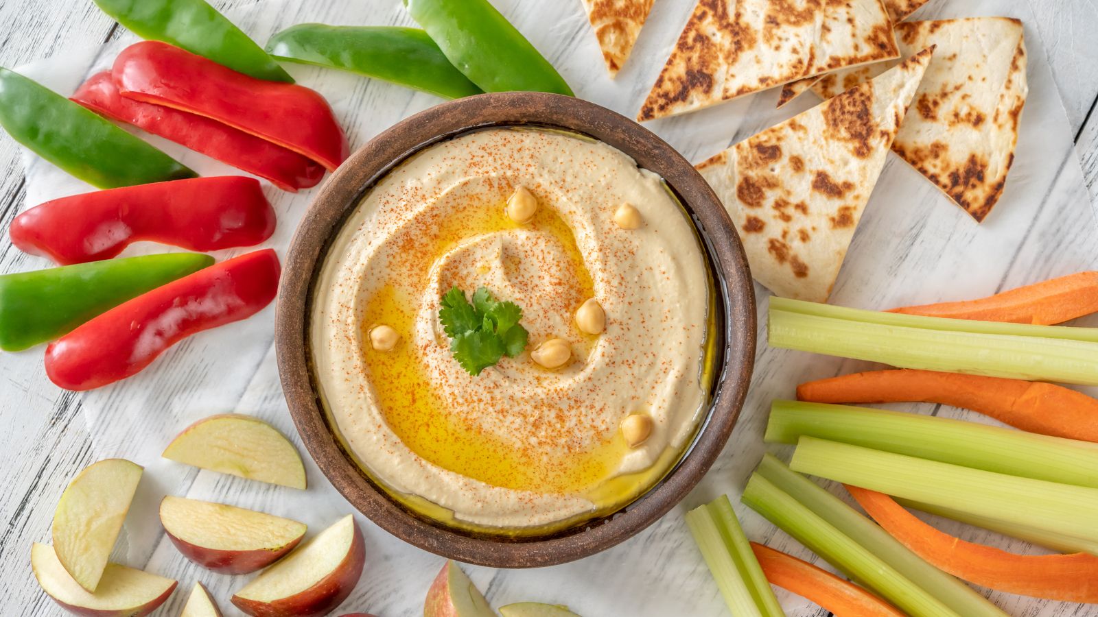 10 Easy PCOS Snack Ideas From a Nutrition Expert