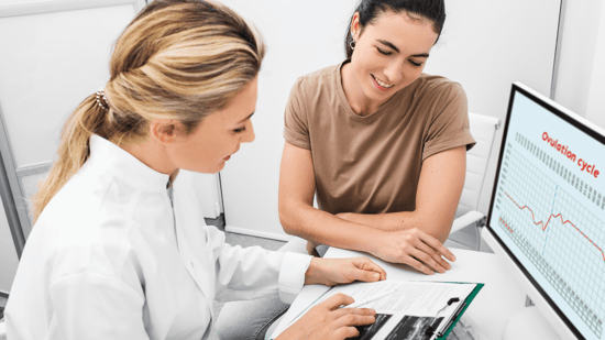 how does egg freezing work doctor explaining ovulation to patient