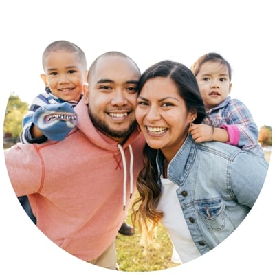 happy-family-smiling-circle
