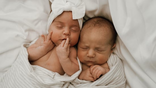 newborn twin babies sleeping